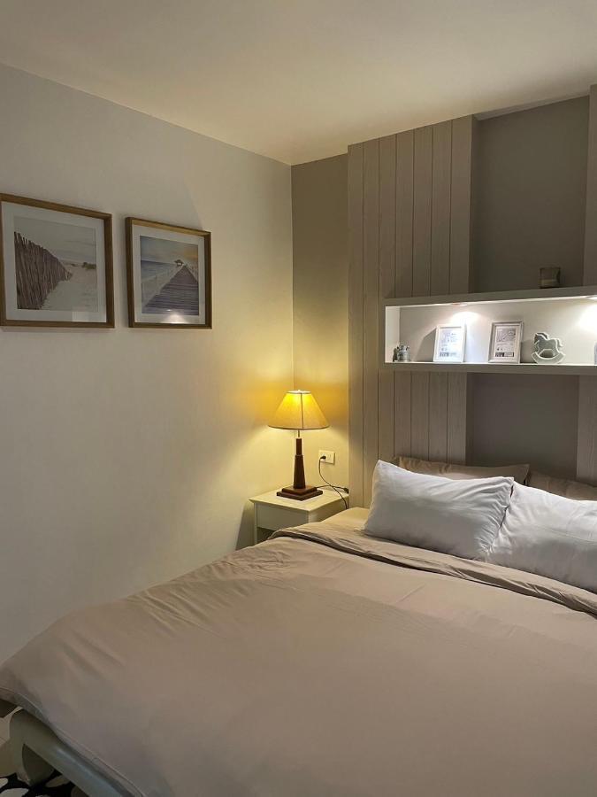 The Room Sansabai Patong Luaran gambar