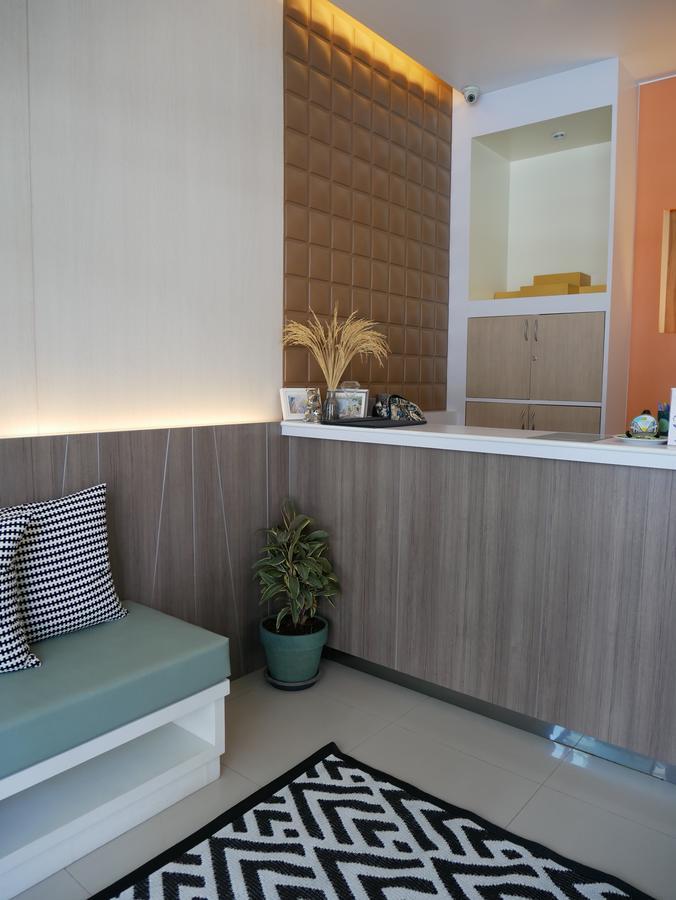 The Room Sansabai Patong Luaran gambar